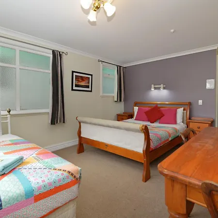 Richmond Guest House-3